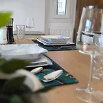 Absolute Suites, Sky View Smart Lägenhet