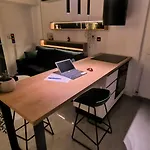 Absolute Suites, Sky View Smart Lägenhet