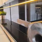 Absolute Suites, Sky View Smart شقة لاريسا