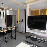 Absolute Suites, Sky View Smart Lägenhet
