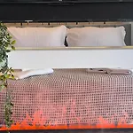 Absolute Suites, Sky View Smart