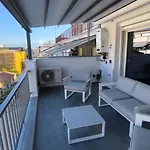 Absolute Suites, Sky View Smart Lägenhet Larissa