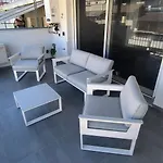 Absolute Suites, Sky View Smart