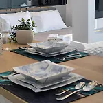 Absolute Suites, Sky View Smart *