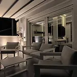 Absolute Suites, Sky View Smart Larissa