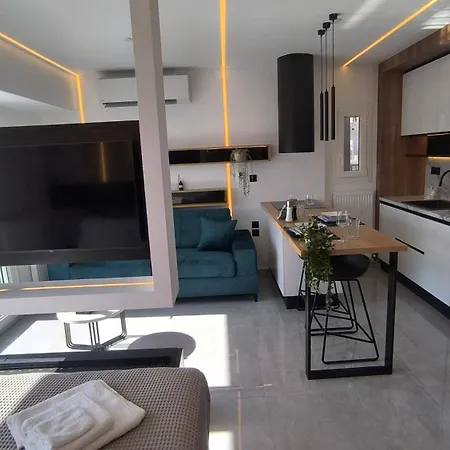 شقة Absolute Suites, Sky View Smart لاريسا