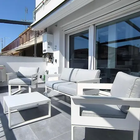 شقة Absolute Suites, Sky View Smart لاريسا