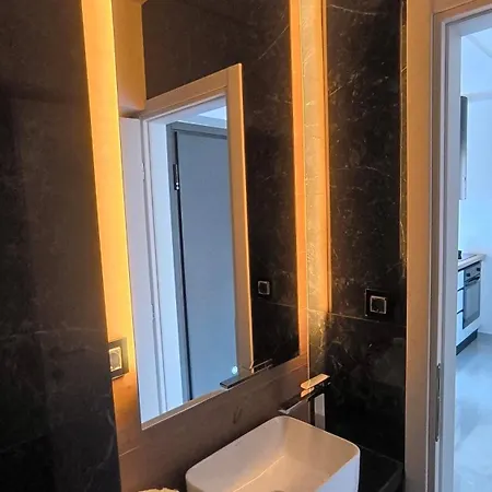 Absolute Suites, Sky View Smart شقة