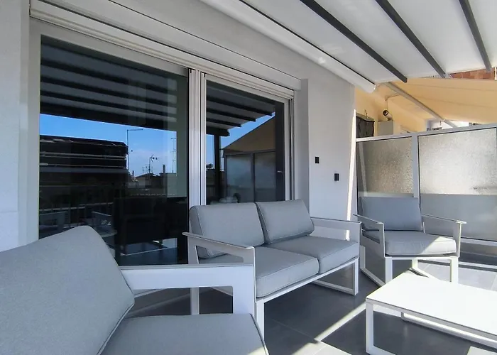 Absolute Suites, Sky View Smart *