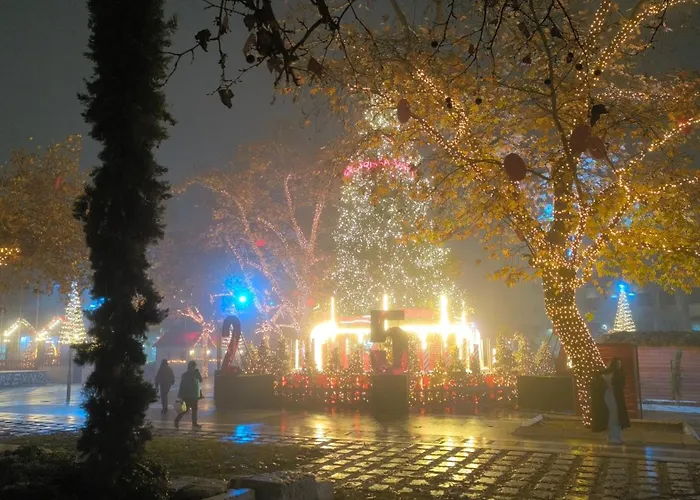 Absolute Suites, Sky View Smart Apartment